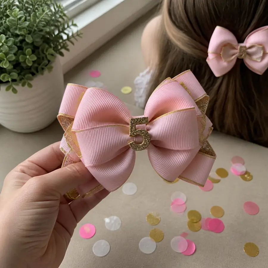 Birthday bow with a number